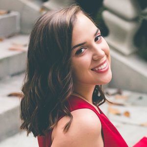 Meet your Posher, Brooke