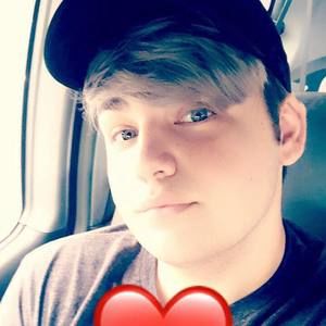 Meet your Posher, Logan