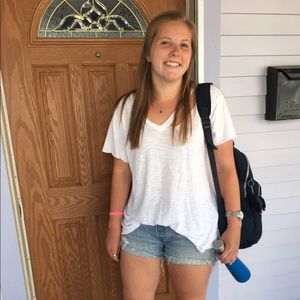 Meet your Posher, Alli