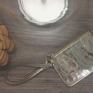 SOLD❣️ Michael Kors Pale Gold Metallic Wristlet