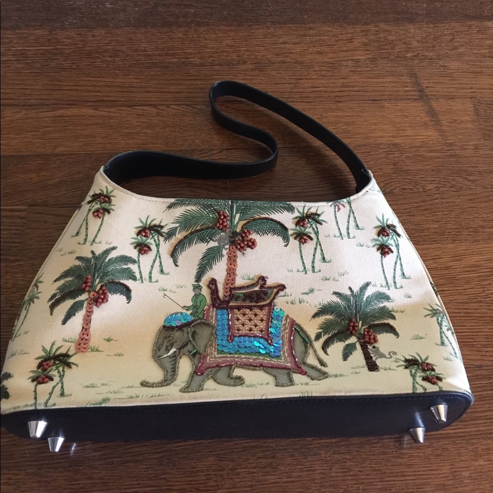 Unique purse elephant motif embellished