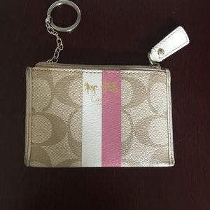 Coach ID wallet