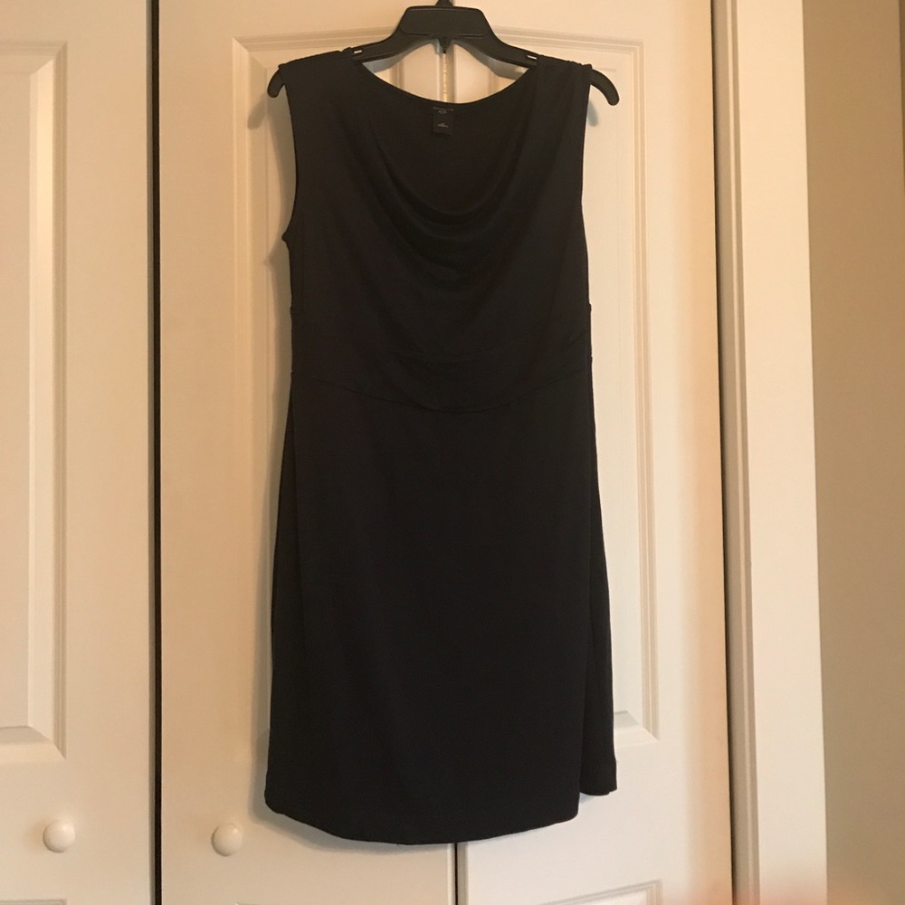 Ann Taylor navy sleeveless dress