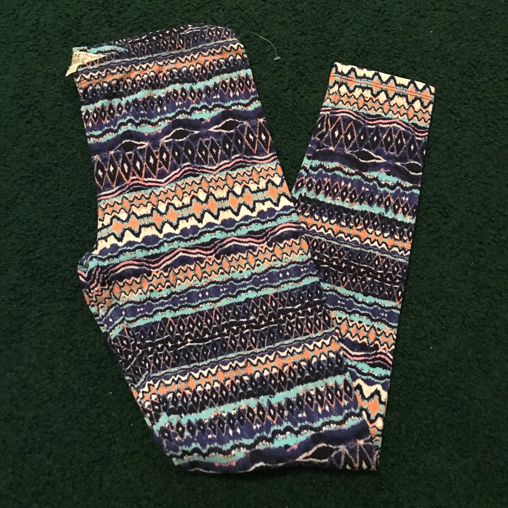 Pink Republic Leggings