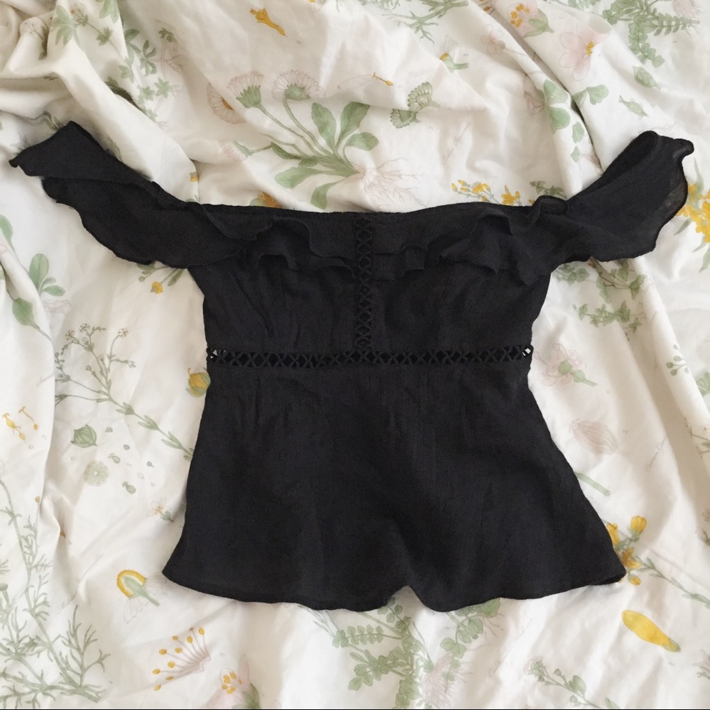 ✨sold✨Off the shoulder top