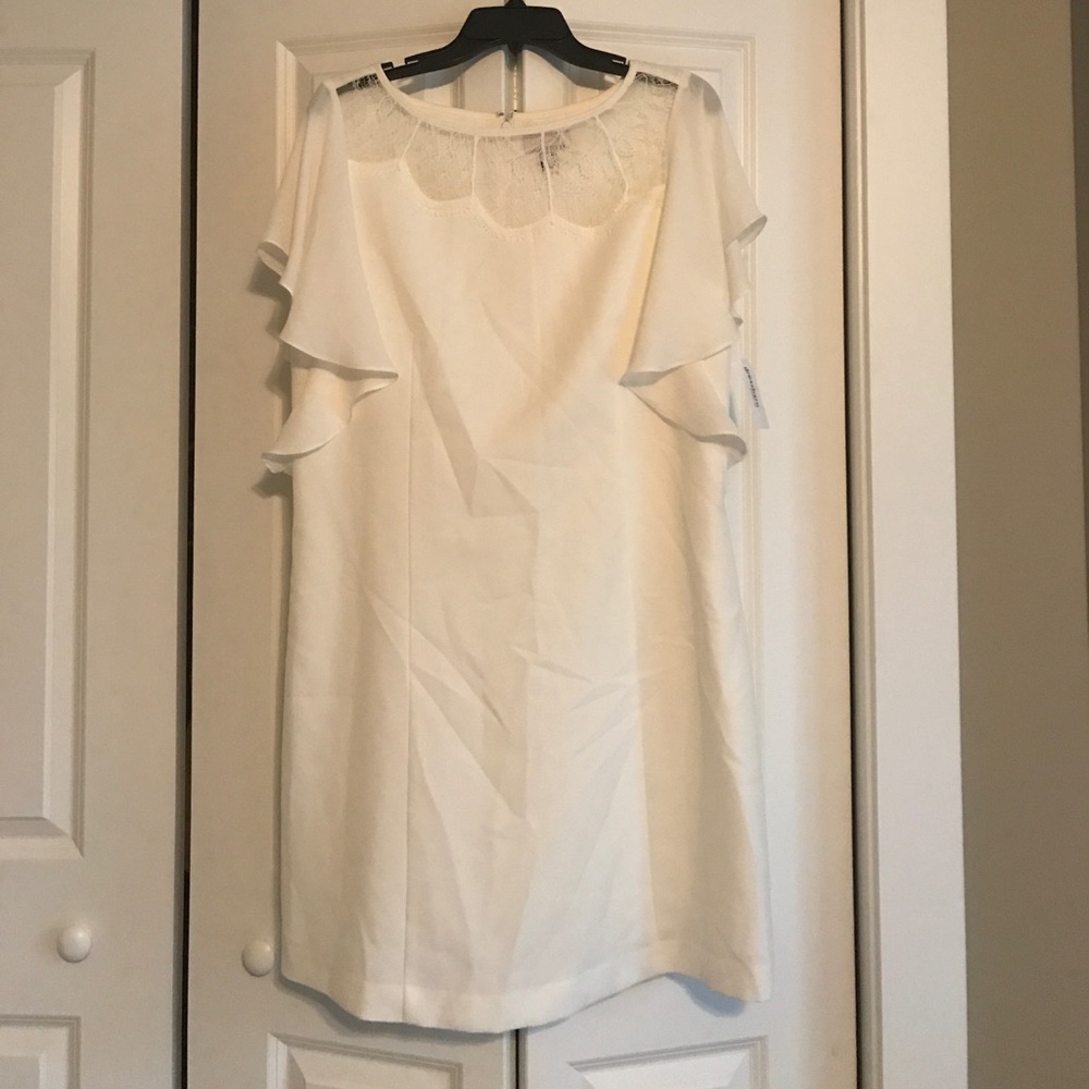 Adrianna Papell Cream lace dress