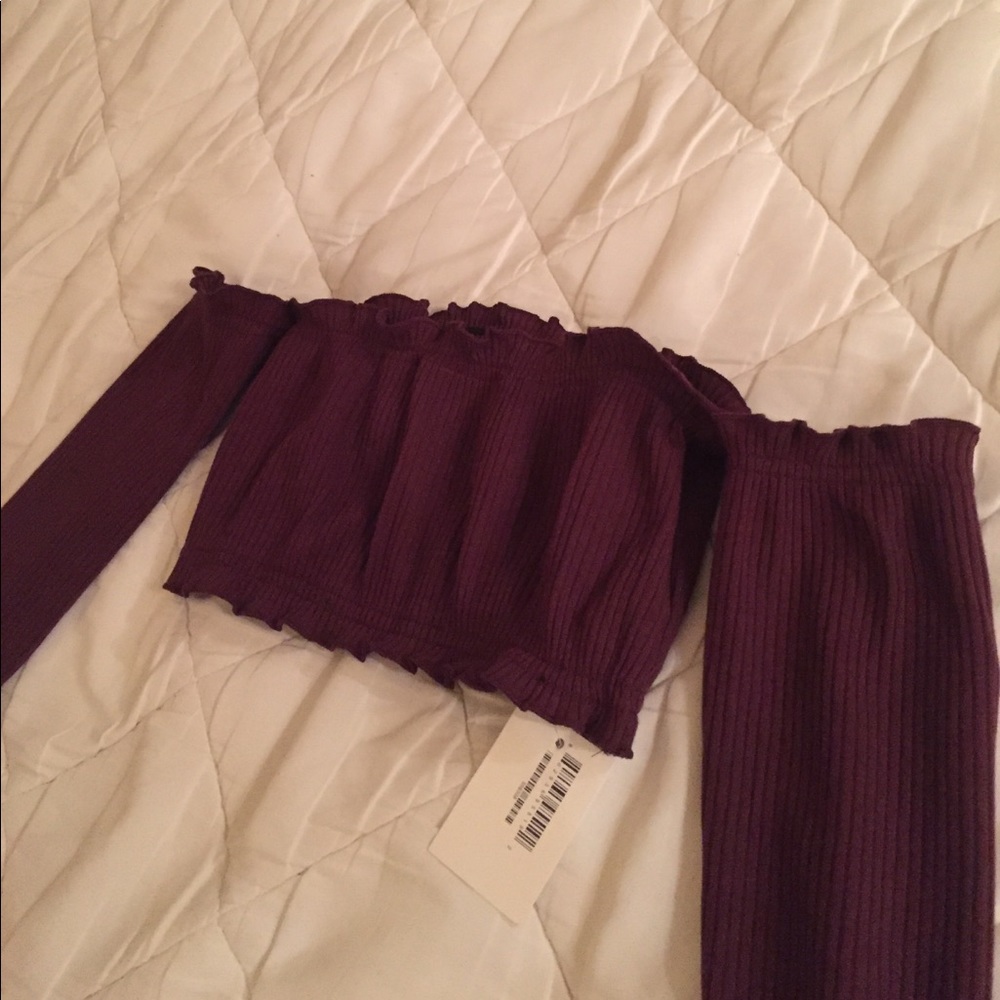 Long sleeve off the shoulder crop top