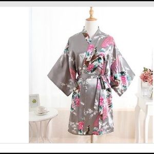 Bridesmaid peacock robe