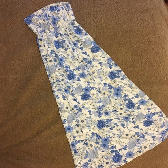 Floral maxi dress - Picture 1 of 4