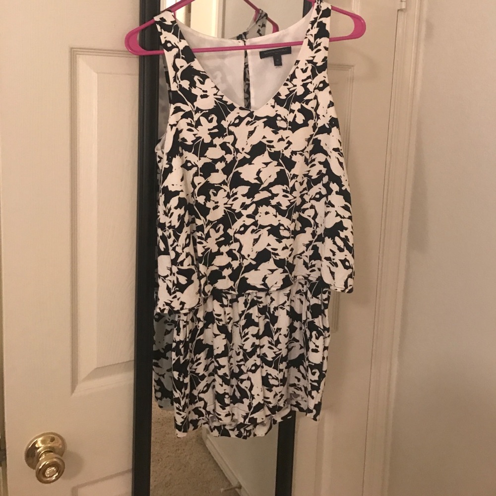 Banana republic black and white romper