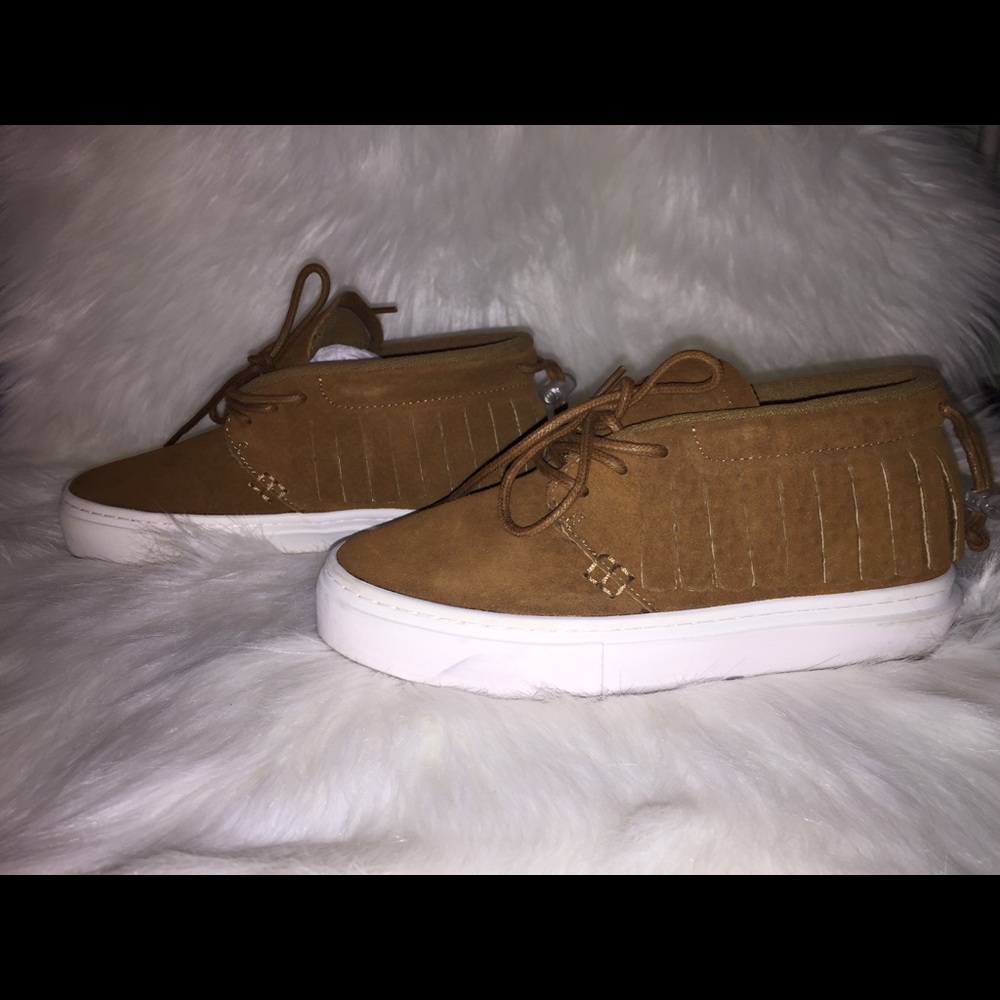 Clear Weather Sneakers SZ 4Y