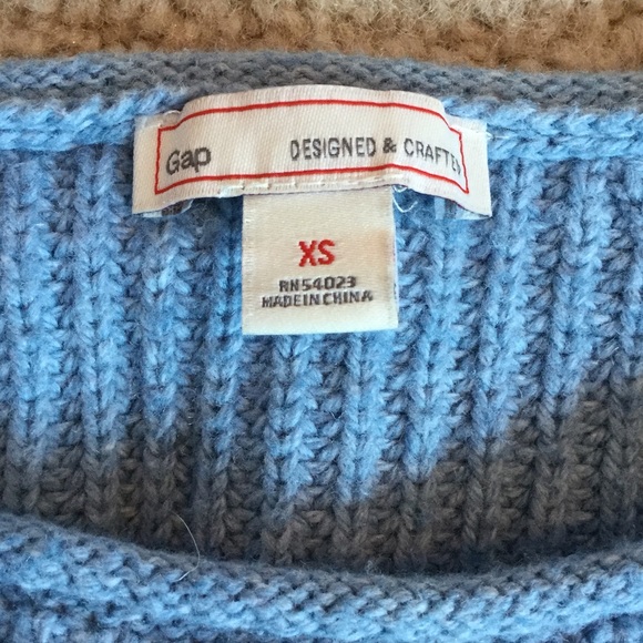 Womens Blue Gap sweater - Picture 2 of 3