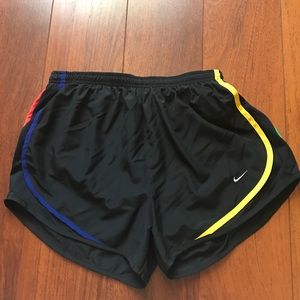 EUC Nike dryfit shorts like new condition!!!