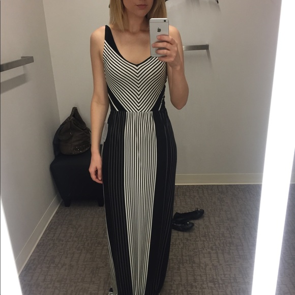 Meet your Posher, Melissa - Picture 2 of 2