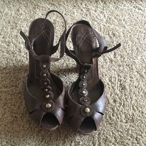 Brown leather chunky heels