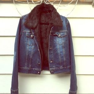 Jean jacket with removable rabbit fur vest