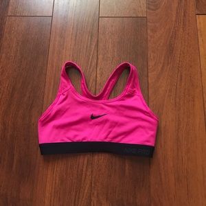 NIKE PRO sports bra