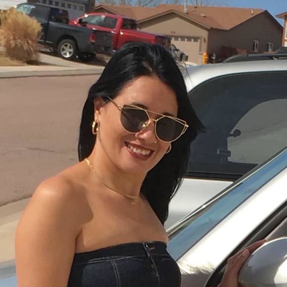 Meet your Posher, Dorisley - Picture 1 of 1