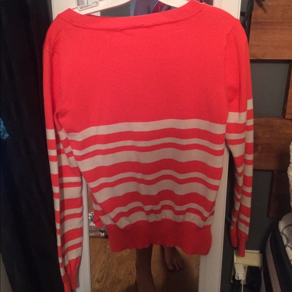 Sweater - Picture 2 of 3