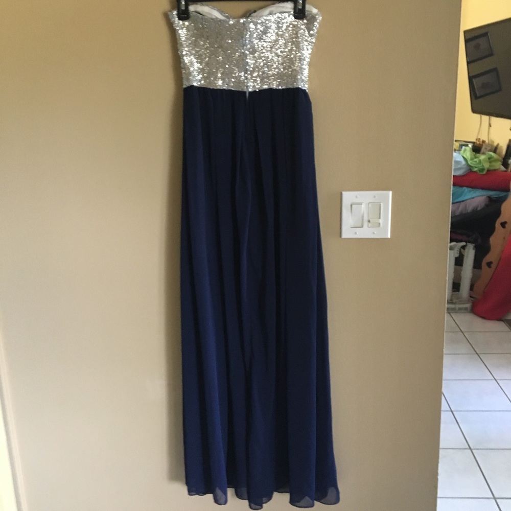 Strapless evening gown - Picture 3 of 5
