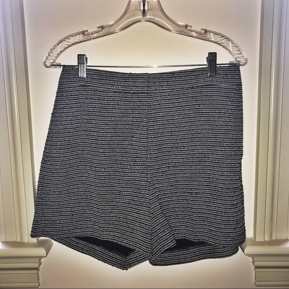 ann taylor navy and white knit shorts