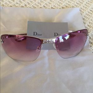 Door sunglasses pink tint