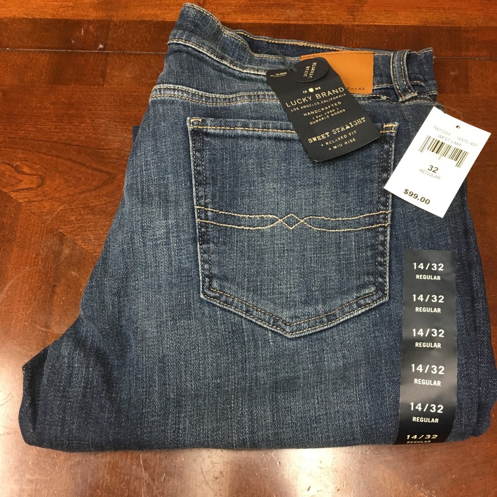 Brand new women's jeans