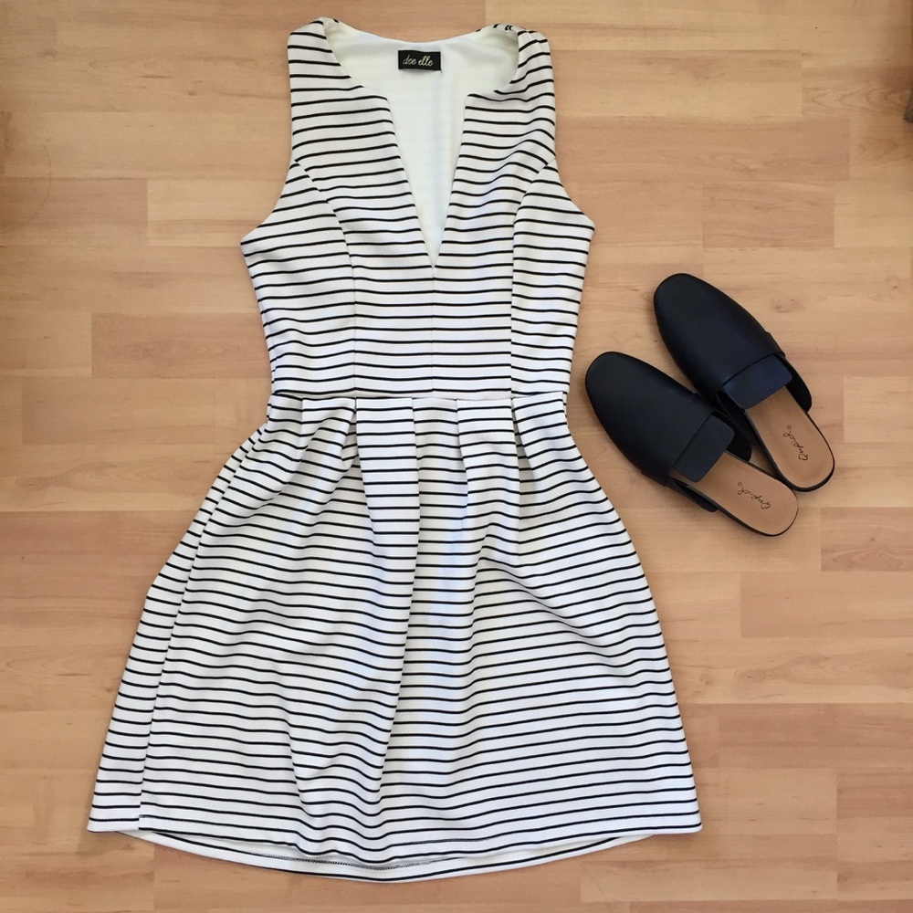 Dee Elle dress