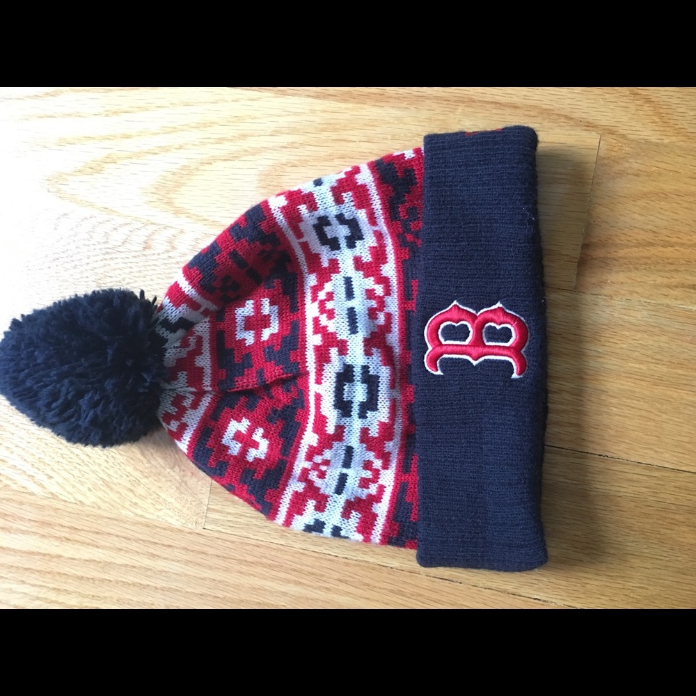 Red Sox puff hat