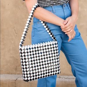 Vintage Black & White woven checkered hand bag