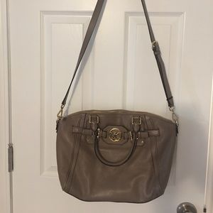 UPDATED!! Authentic Michael Kors taupe handbag