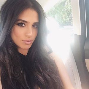 Meet your Posher, Christina