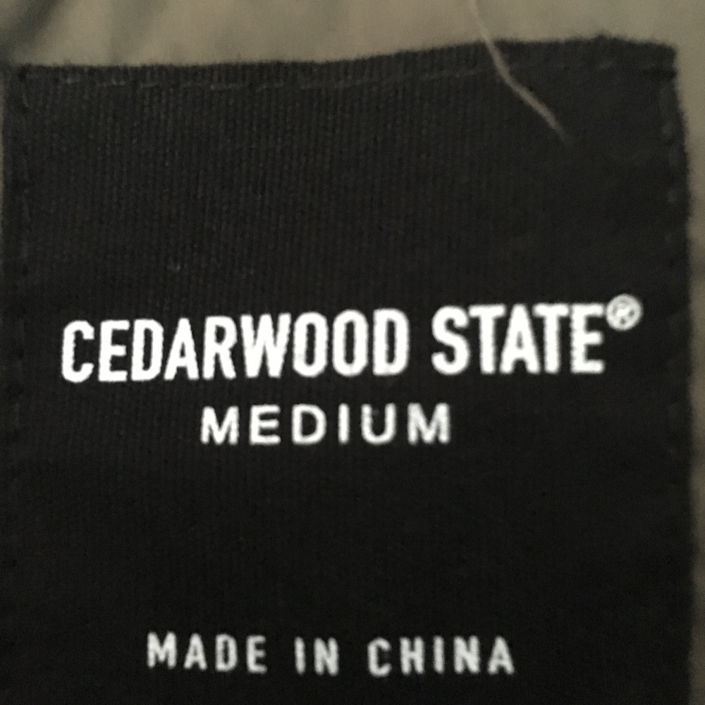 Olive green athletic light jacket! - Picture 3 of 3