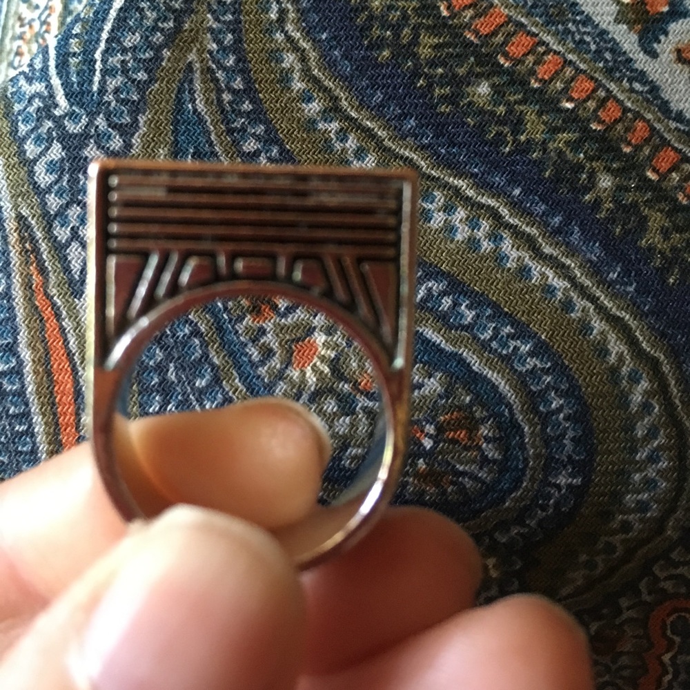 Ring - Picture 4 of 4