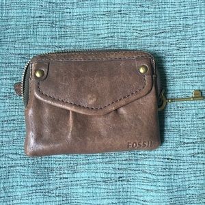 PRICE DROP 💰Fossil coin purse/wallet OBO