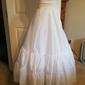 David's Bridal Ball Gown Underskirt (Petticoat)
