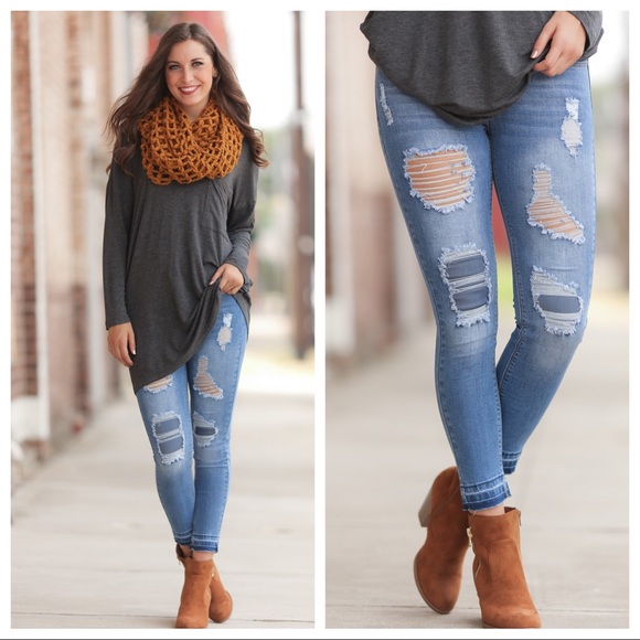 2 a T Boutique Denim - ❤️ LAST PAIR! Distressed denim skinny jeans