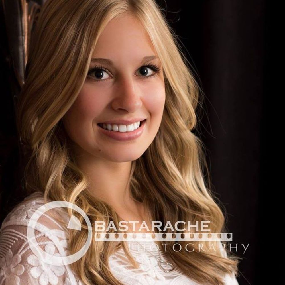 Meet your Posher, Evelyn