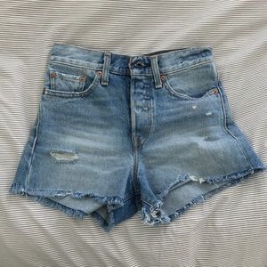 Levi's High Waist Shorts Size 24