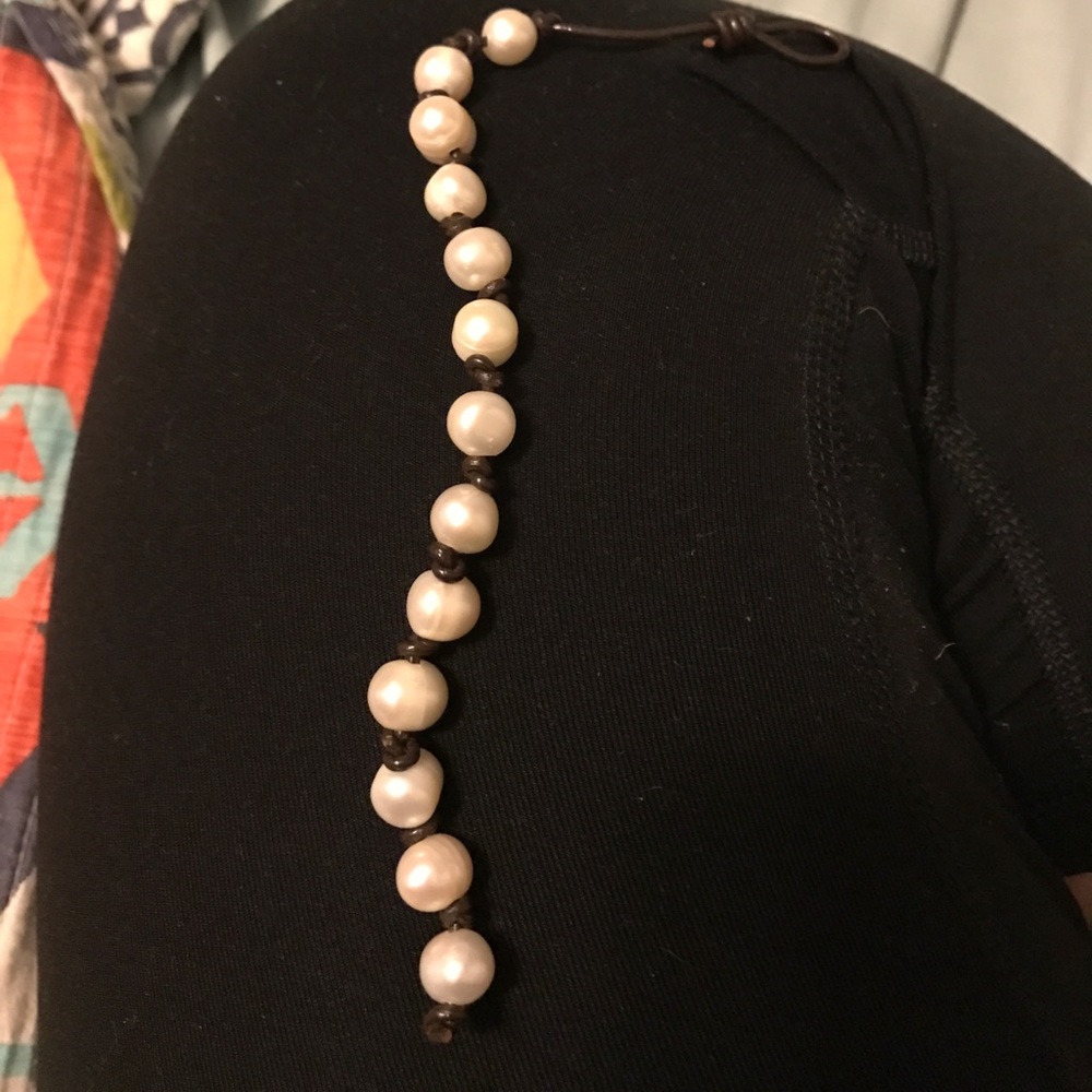 Pearl & Leather Bracelet