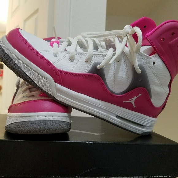 Girls jordan flight TR 97 size 7 - Picture 2 of 5
