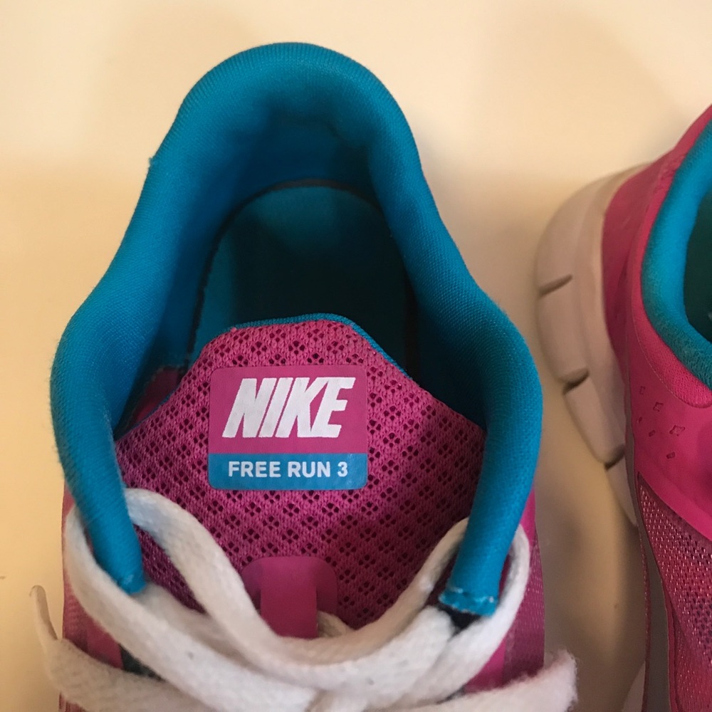 Nike free runs - Picture 3 of 4