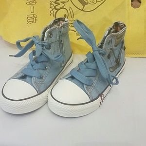 NEVER WORN Denim High Top Kids Fashion Sneaker (12