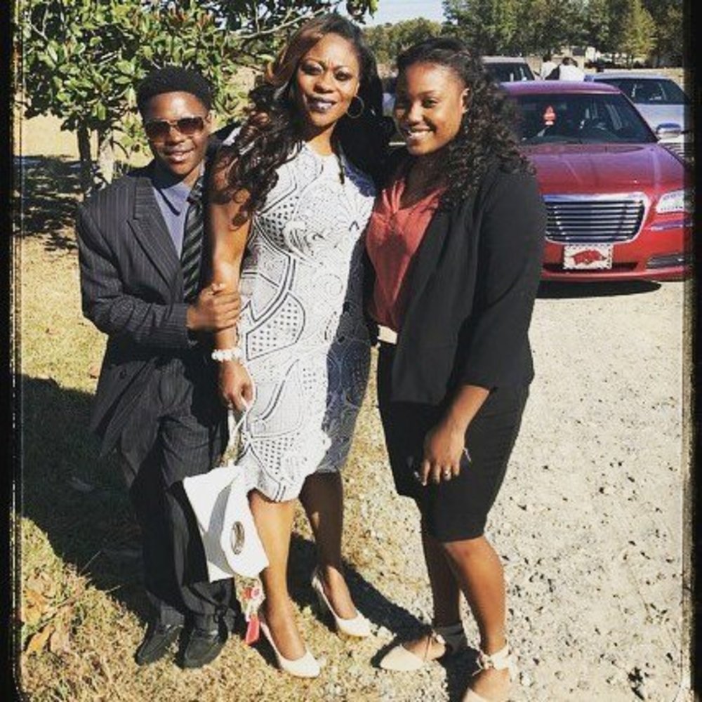 Meet your Posher, Shelanita