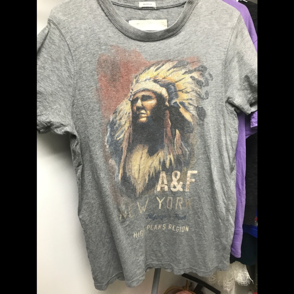Abercrombie t-shirt