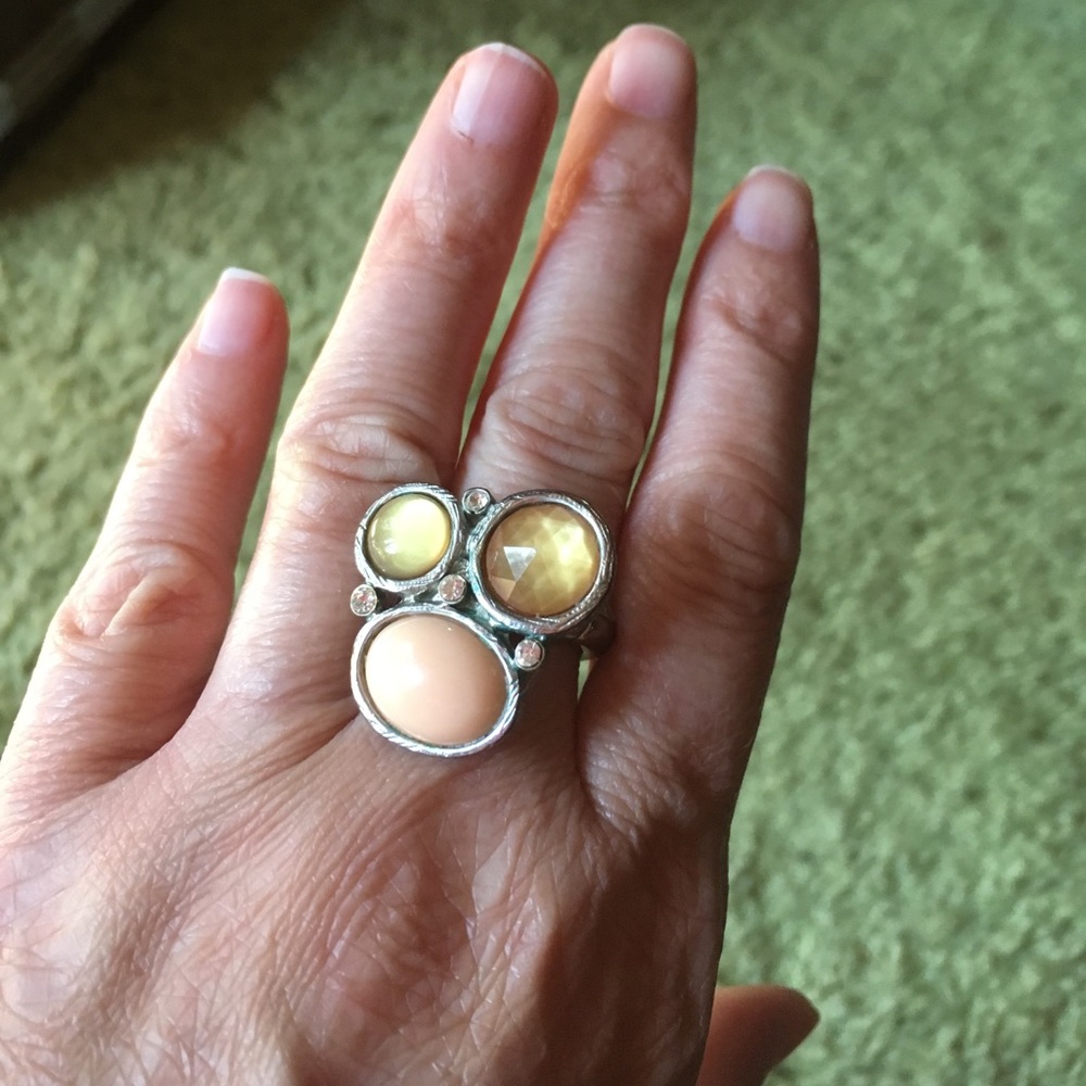 Stretch ring