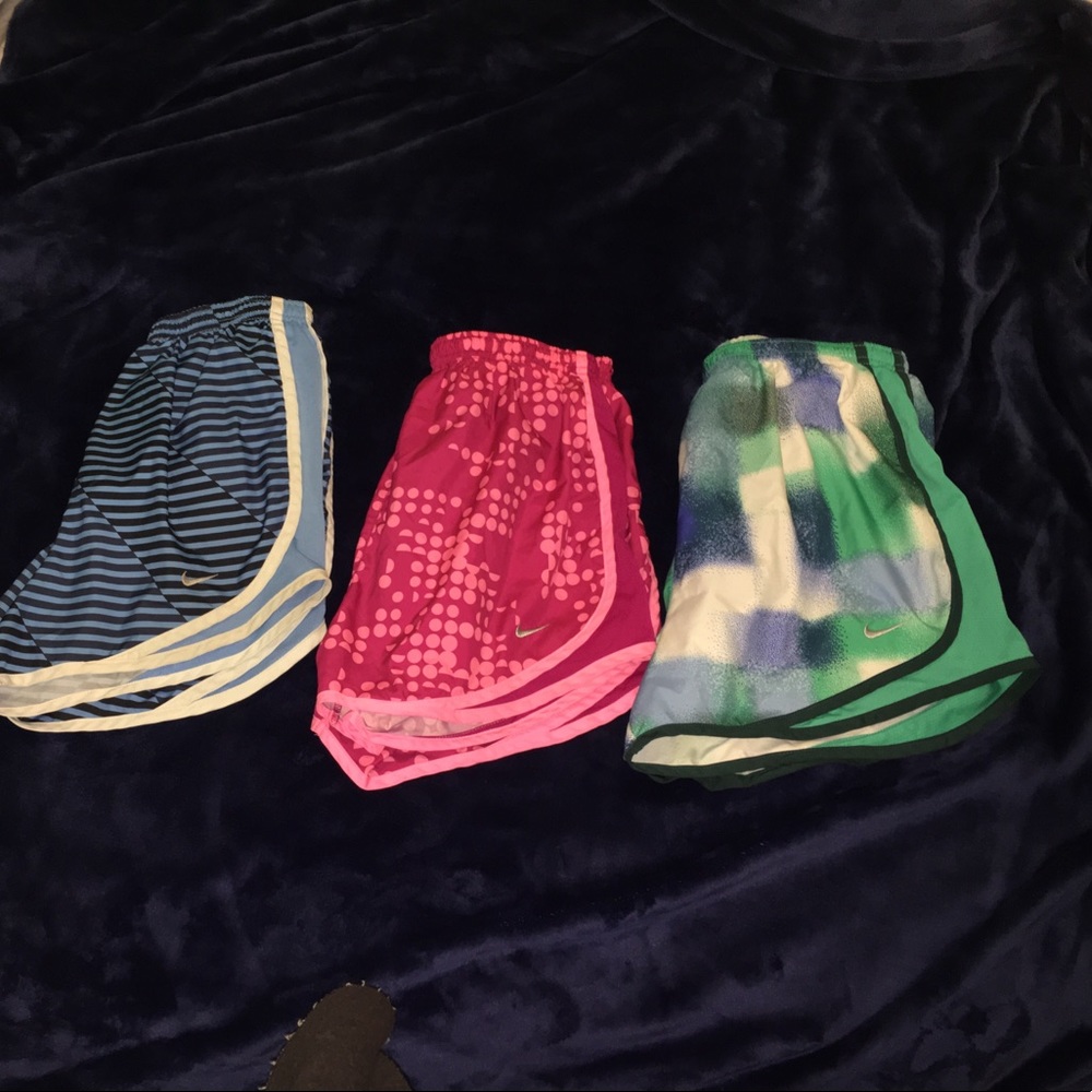 BUNDLE nike shorts!!