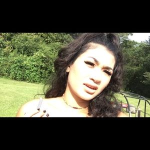 Meet your Posher, Marie