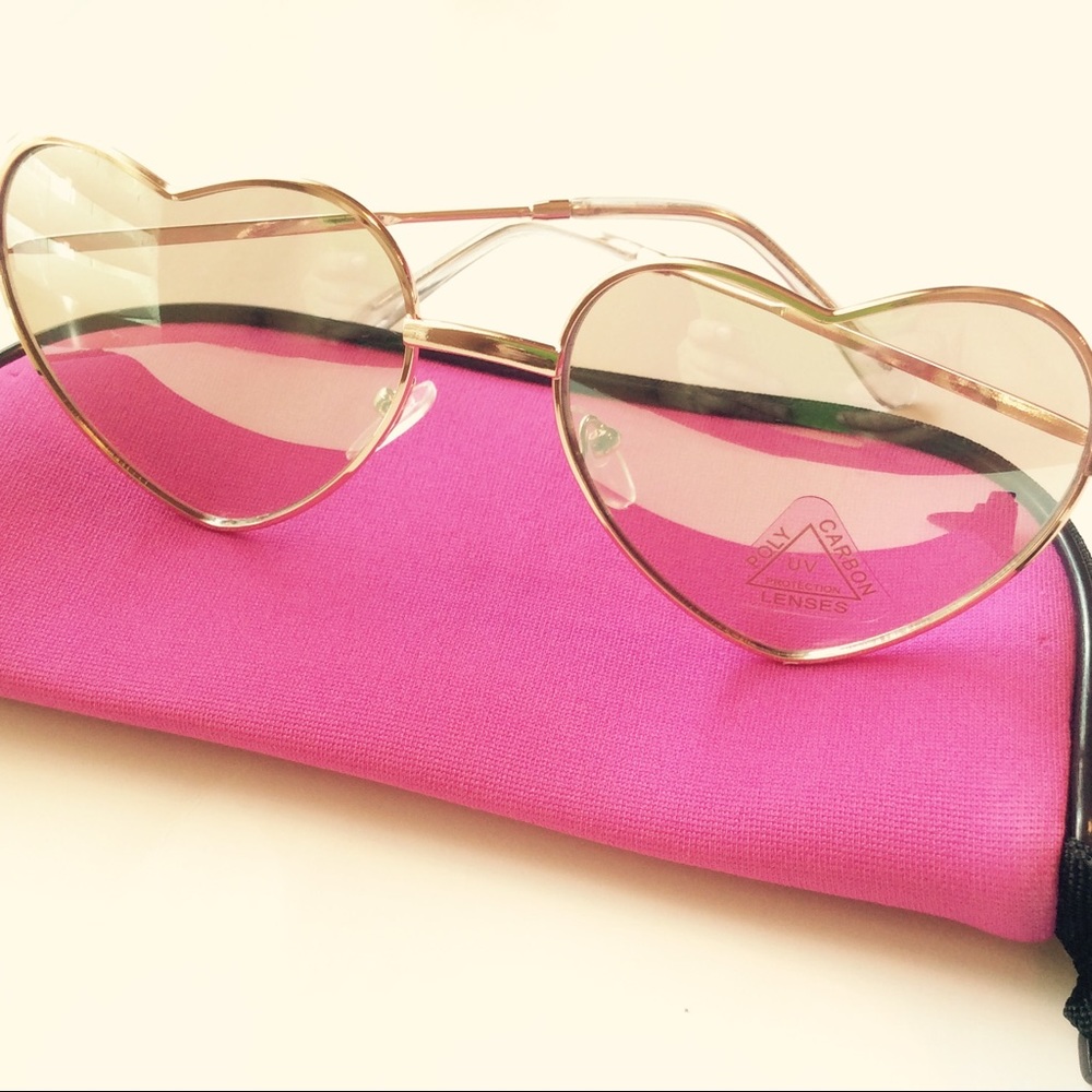 NEW 💖Heart Shaped Sunglasses💖
