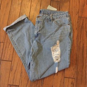 Forever 21 distressed boyfriend jeans